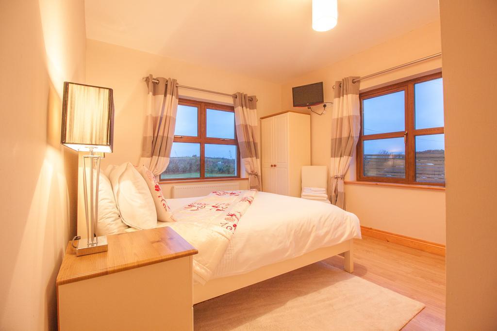 Achill Water'S Edge Bed & Breakfast Doogort Eksteriør bilde